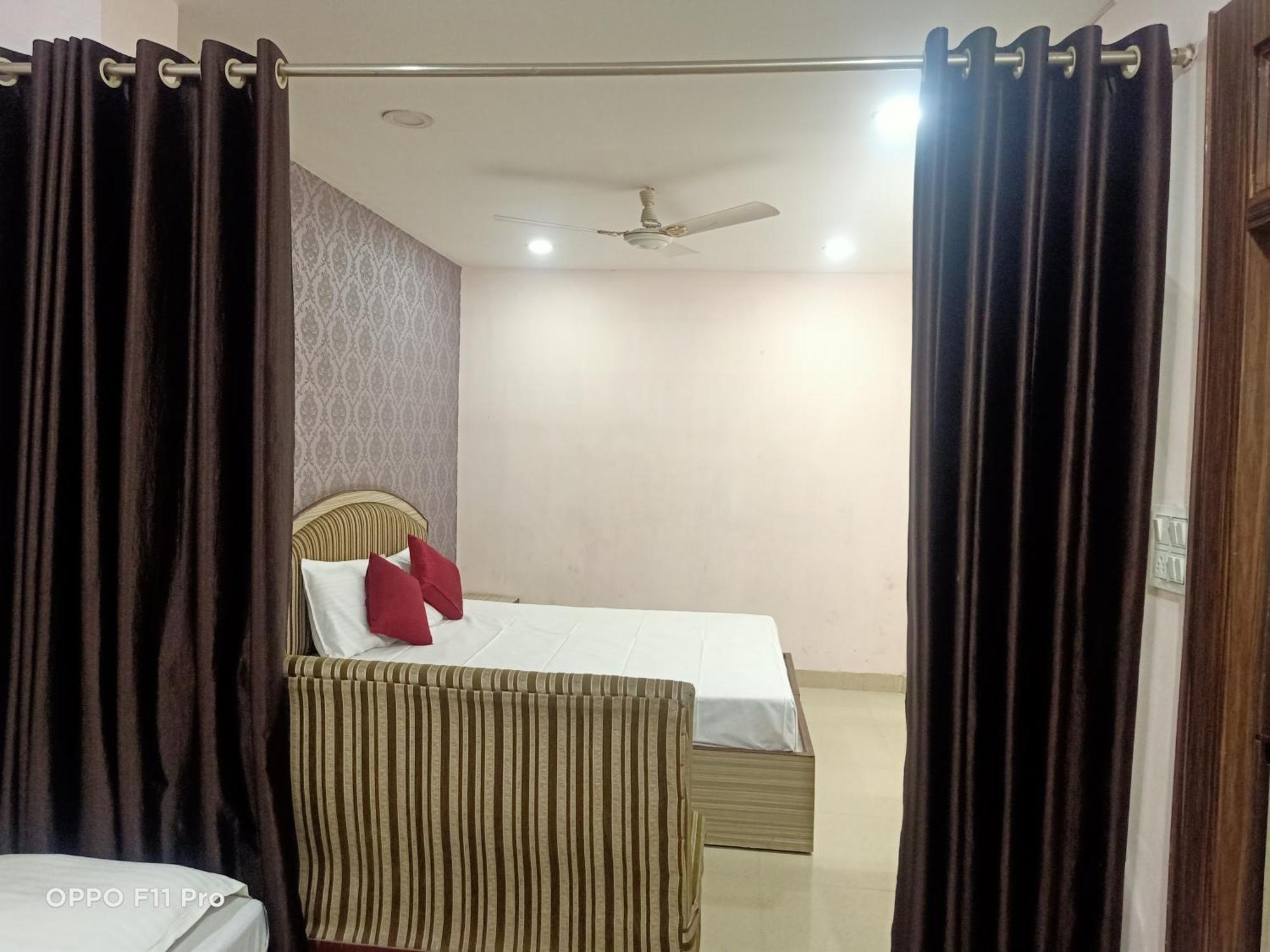 Hotel Ambassador Inn Gwalior Luaran gambar