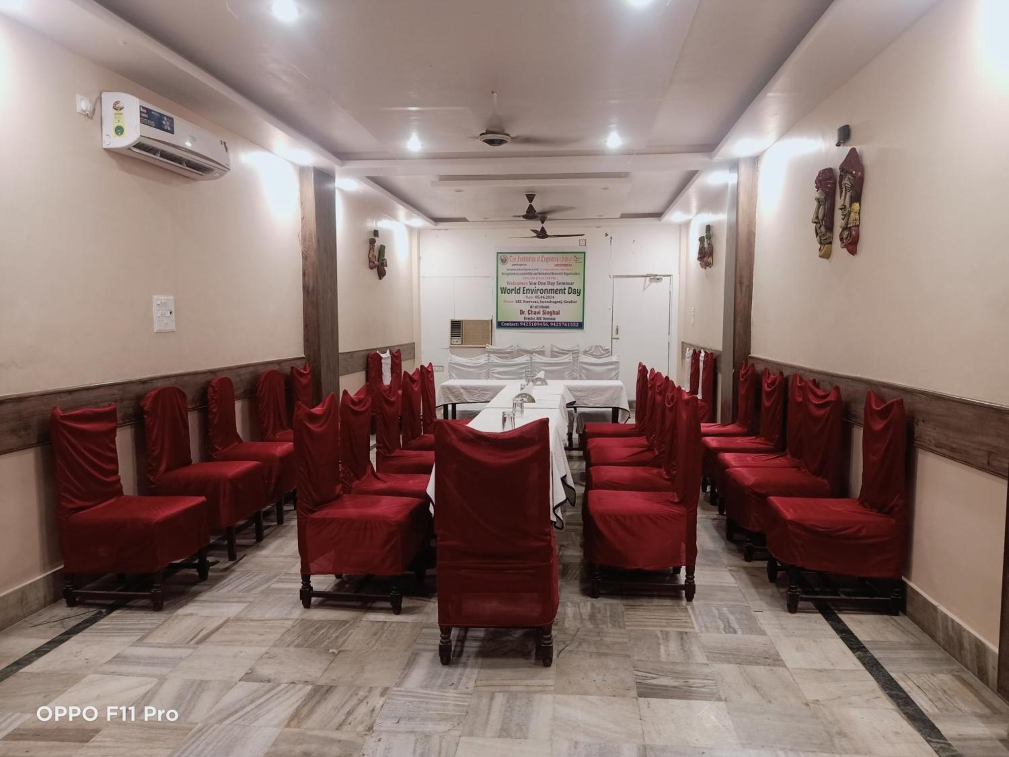 Hotel Ambassador Inn Gwalior Luaran gambar