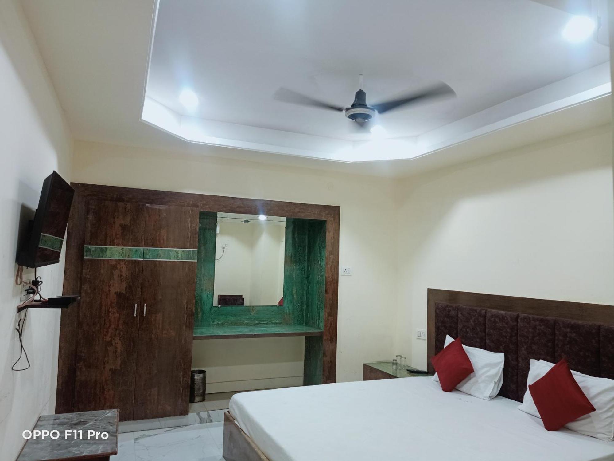 Hotel Ambassador Inn Gwalior Luaran gambar