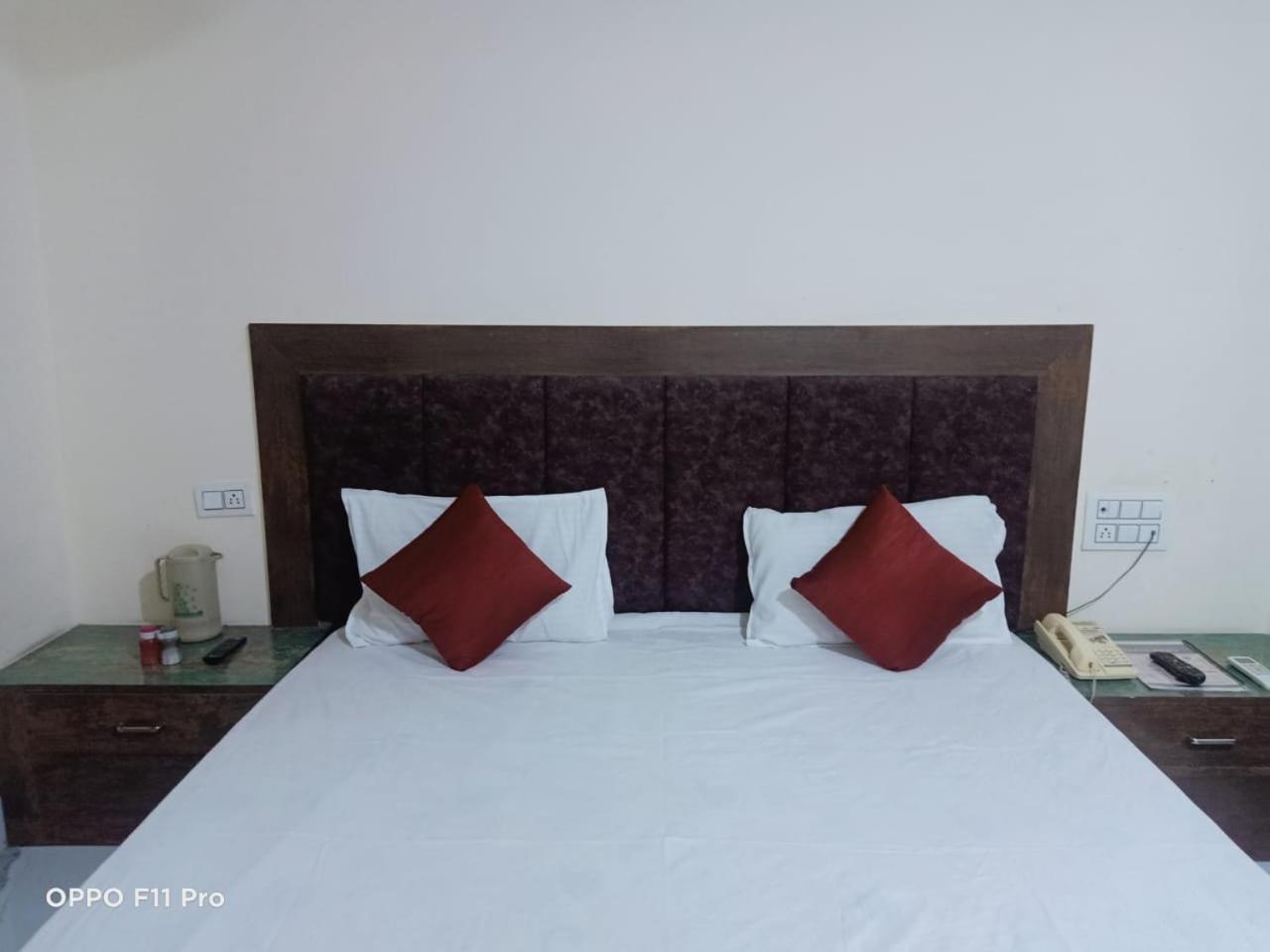 Hotel Ambassador Inn Gwalior Luaran gambar